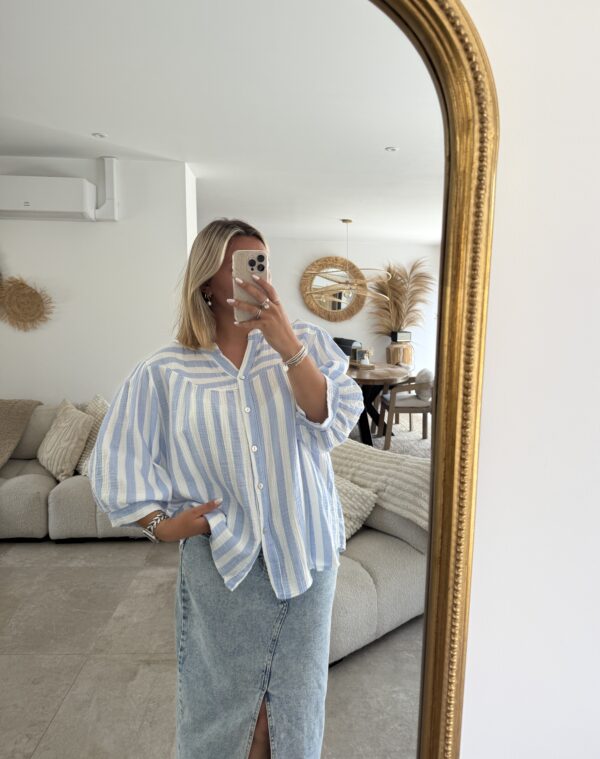 BLOUSE EN GAZ DE COTON - BLEU A RAYURES