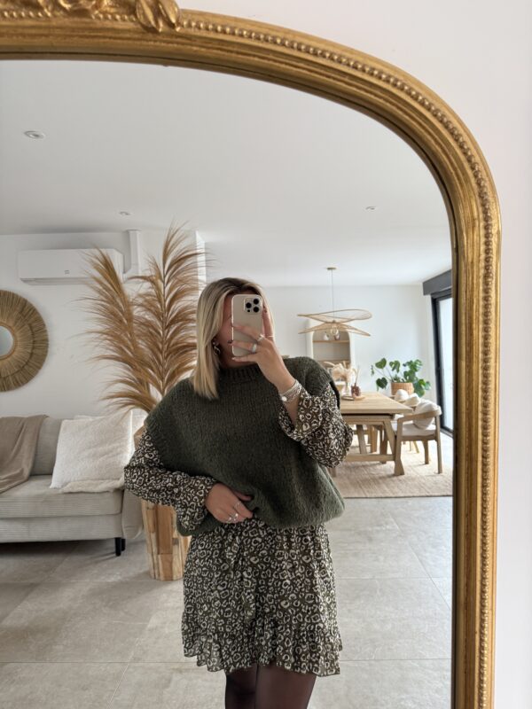 PULL SANS MANCHE KAKI