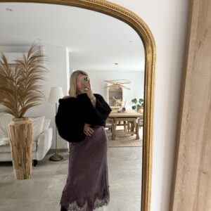 JUPE EN DENTELLE BORDEAUX