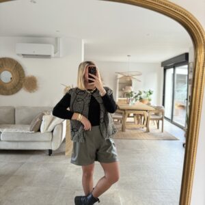 GILET SANS MANCHES À MOTIFS KAKI & NOIR