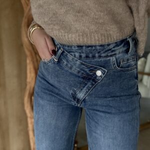 JEANS DÉCALÉ