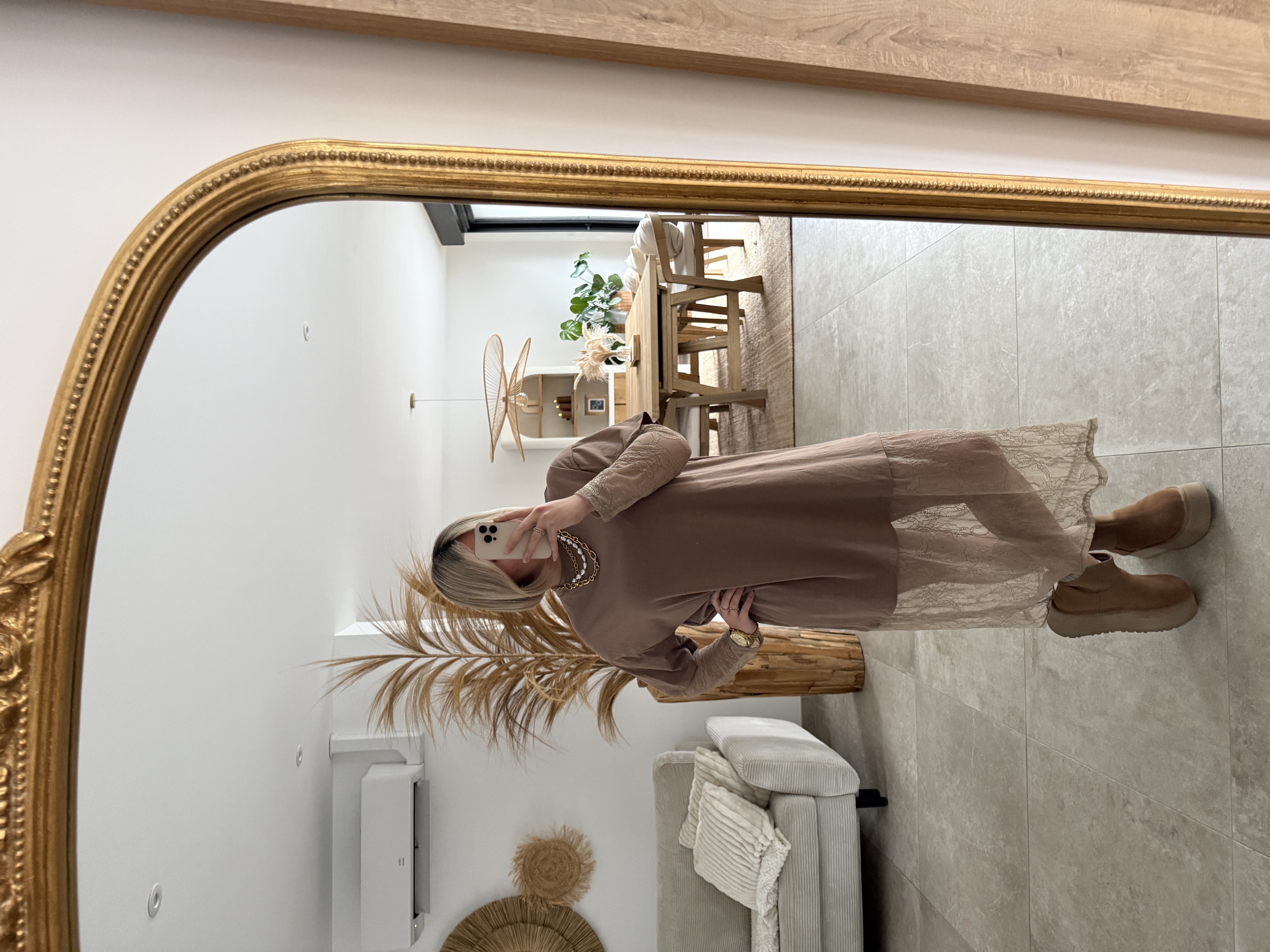 ROBE TEE SHIRT EN DENTELLE